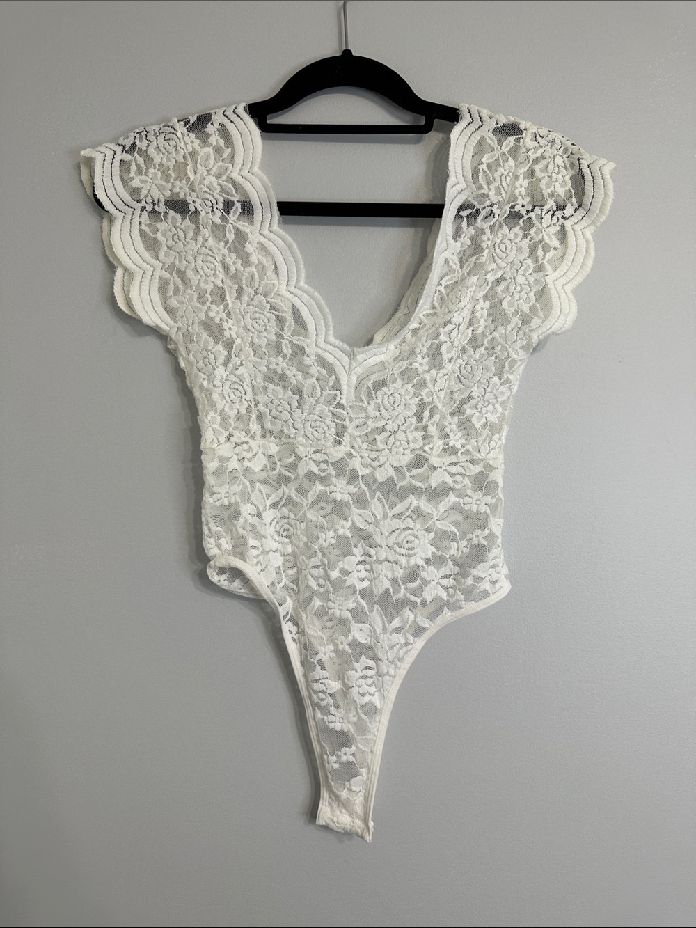 NWOT White Lace V-Neck Bodysuit - Women Tops